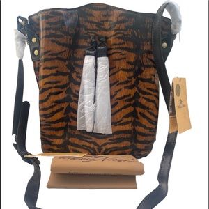 Patricia Nash Leather Accadia Bucket Crossbody Tiger